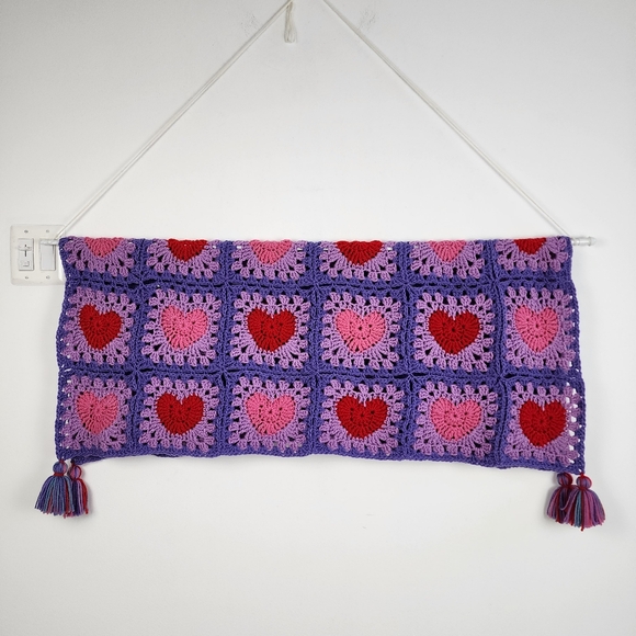 New Handmade Crochet Heart Granny Square Lap Blanket Tassels Purple Pink Red - Picture 7 of 9